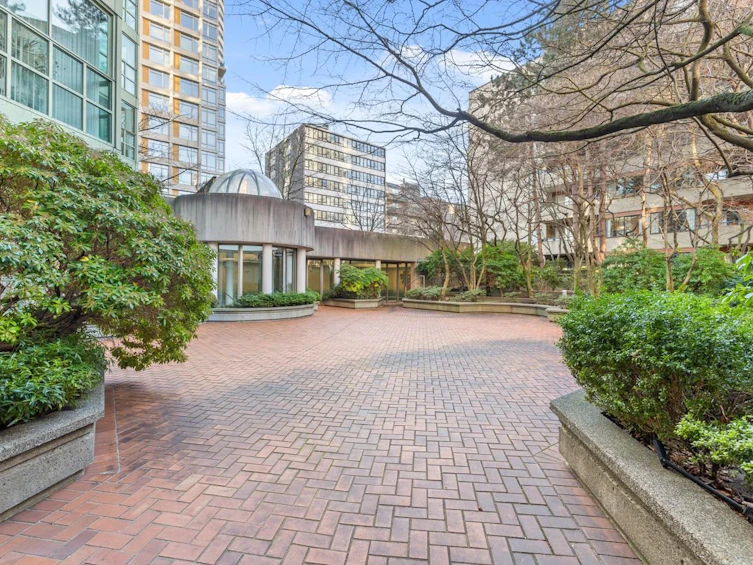 1501-909 Burrard Street, Vancouver, BC, V6Z 2N2 - 30