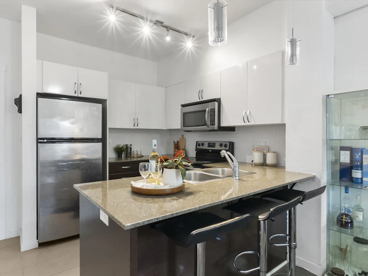 321-13789 107a Avenue, Surrey, BC, V3T 0B8 - 6