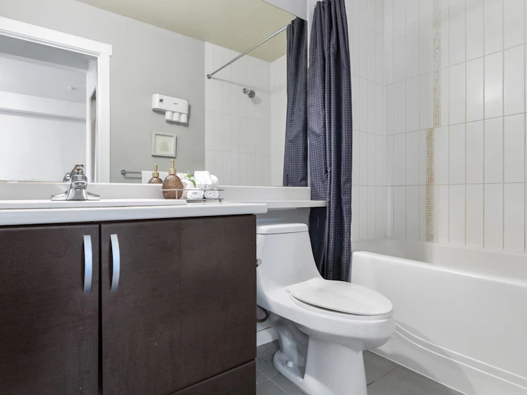 321-13789 107a Avenue, Surrey, BC, V3T 0B8 - 10