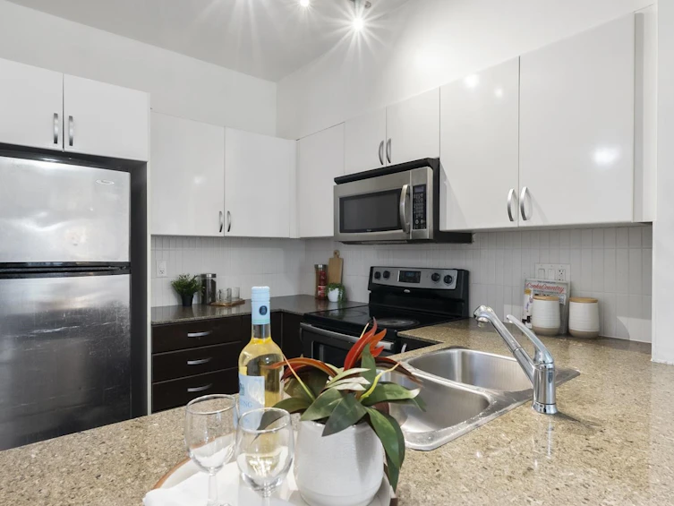 321-13789 107a Avenue, Surrey, BC, V3T 0B8 - 8