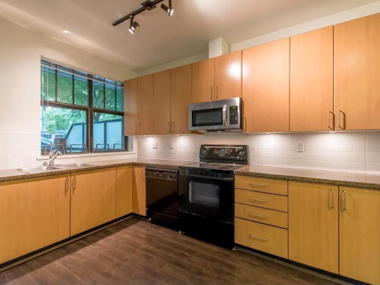 101-2065 W 12th Avenue, Vancouver, BC, V6J 5L9 - 8
