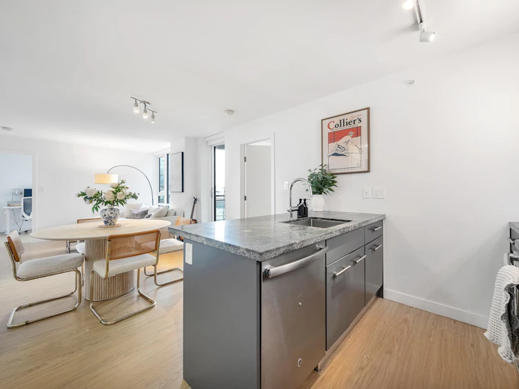 718-188 Keefer Street, Vancouver, BC, V6A 0E3 - 15