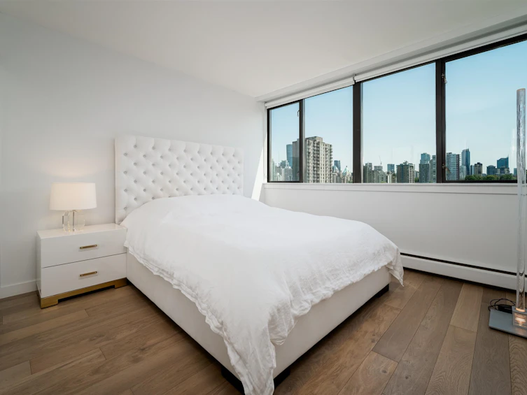 1505-1740 Comox Street, Vancouver, BC, V6G 2Z1 - 9