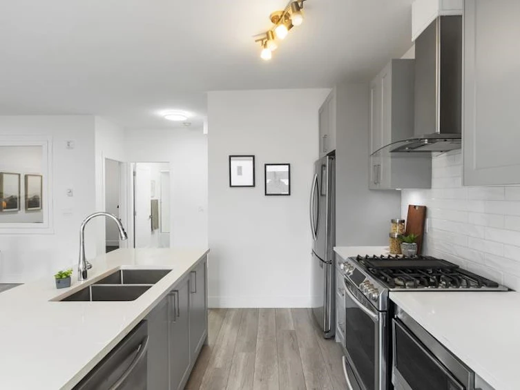 103-13978 Fraser Highway, Surrey, BC, V3T 0P2 - 17