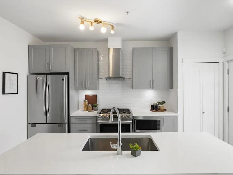 103-13978 Fraser Highway, Surrey, BC, V3T 0P2 - 12