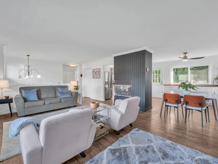 9314 Jackson Street, Chilliwack, BC, V2P 3X1 - 9