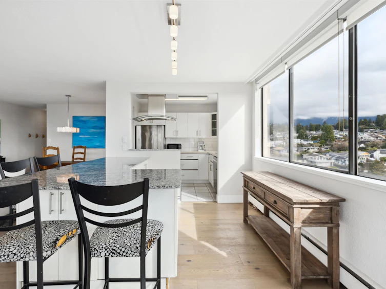 1101-555 13th Street, West Vancouver, BC, V7T 2N8 - 13