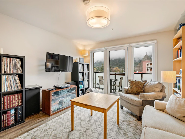203-7350 Crabapple Court, Pemberton, BC, V0N 2L1 - 3