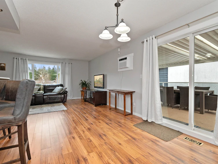 620 Thacker Avenue, Hope, BC, V0X 1L0 - 18