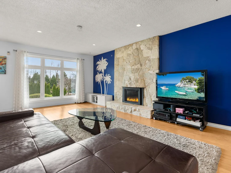 7515 Lawrence Drive, Burnaby, BC, V5A 3L9 - 4