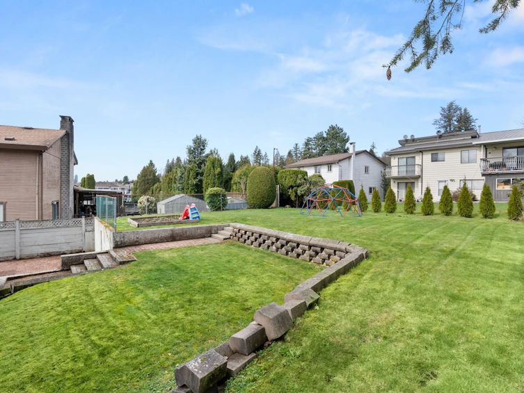 7515 Lawrence Drive, Burnaby, BC, V5A 3L9 - 25