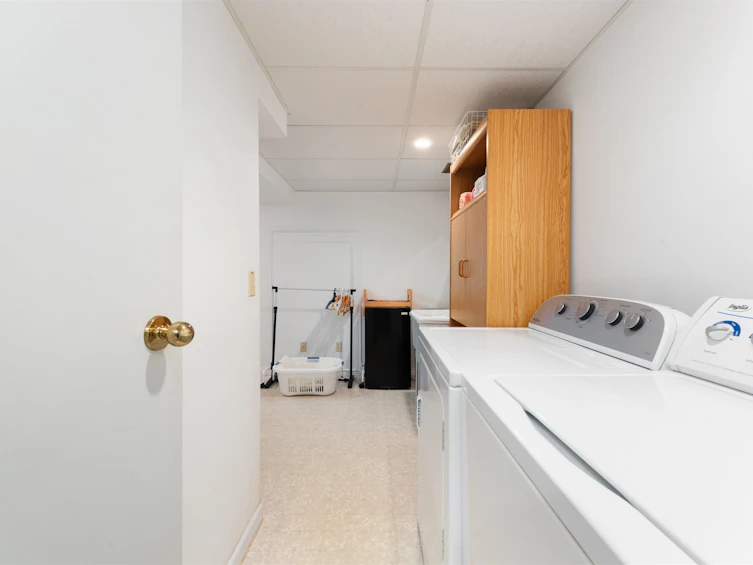 2137 Kirkstone Place, North Vancouver, BC, V7J 3R1 - 28