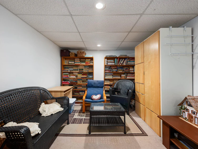 2137 Kirkstone Place, North Vancouver, BC, V7J 3R1 - 25