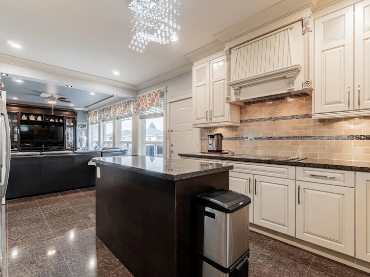 12812 64 Avenue, Surrey, BC, V3W 1X5 - 14