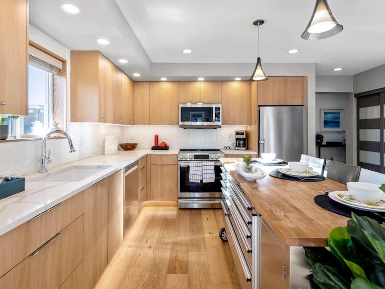 406-108 W Esplanade, North Vancouver, BC, V7M 3M8 - 9