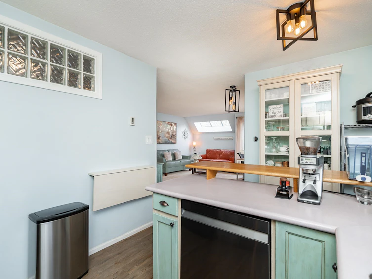 203-558 Rochester Avenue, Coquitlam, BC, V3K 2T9 - 8