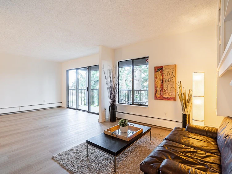 201-8880 No. 1 Road, Richmond, BC, V7C 4C3 - 3