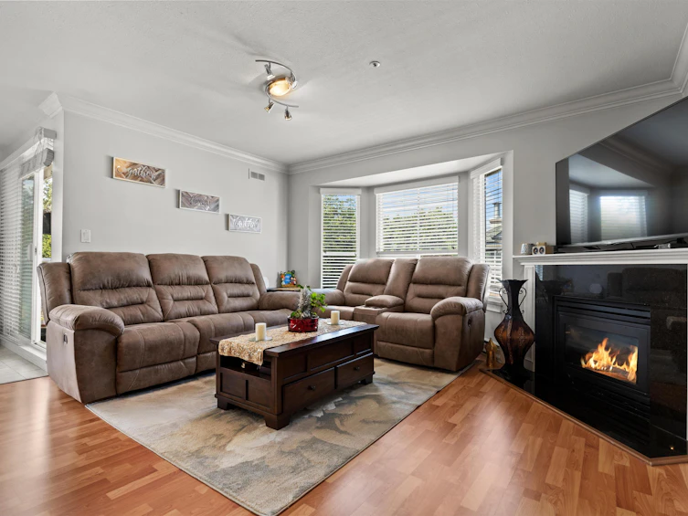 301-12769 72 Avenue, Surrey, BC, V3W 2M7 - 12