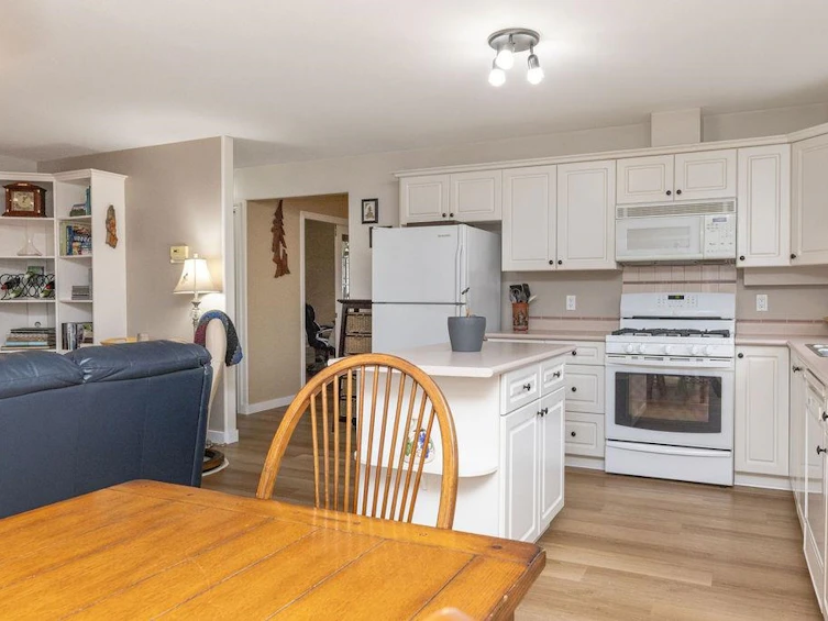 6280 Homestead Avenue, Sechelt, BC, V7Z 0M6 - 14