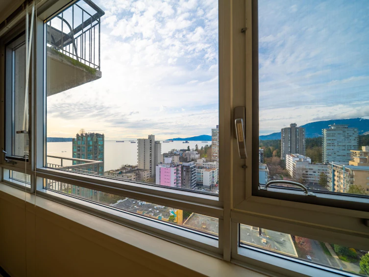 2005-1850 Comox Street, Vancouver, BC, V6G 1R3 - 12