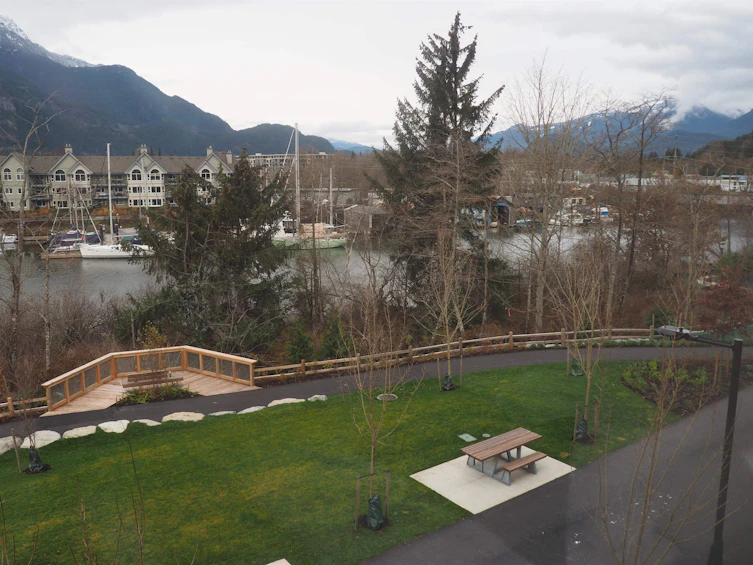 38077 Helm Way, Squamish, BC, V8B 1A8 - 32