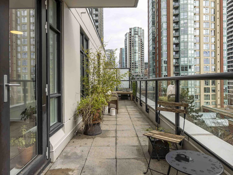 602-988 Richards Street, Vancouver, BC, V6B 8R2 - 2