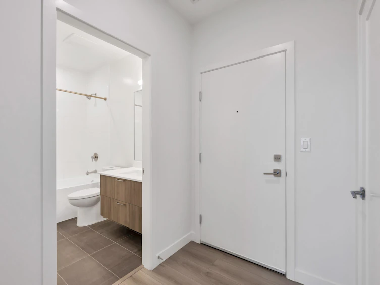 3303-8551 201 Street, Langley, BC, V2Y 3Y5 - 3