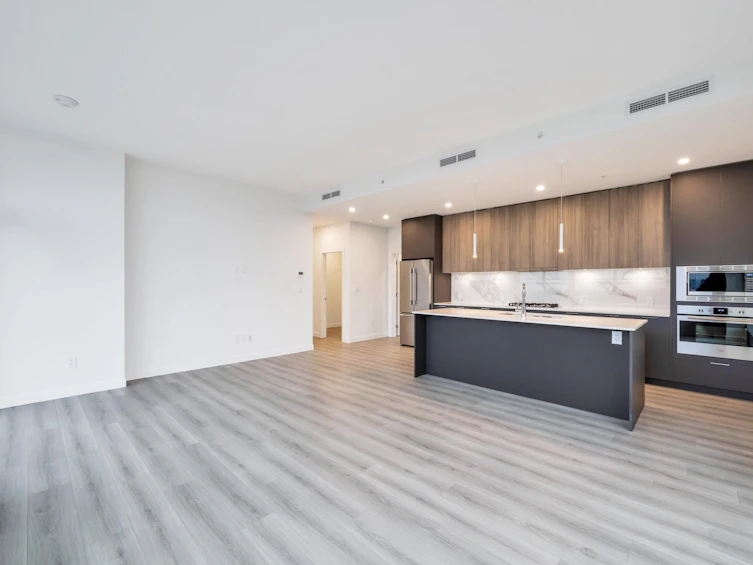3303-8551 201 Street, Langley, BC, V2Y 3Y5 - 5