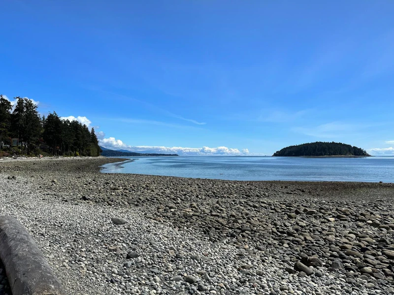 5396 Wakefield Beach Lane, Sechelt BC