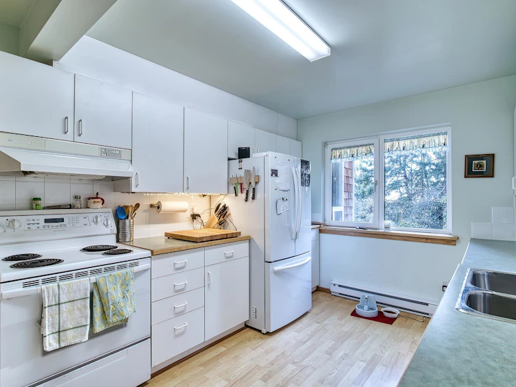1390 Gower Point Road, Gibsons, BC, V0N 1V3 - 23
