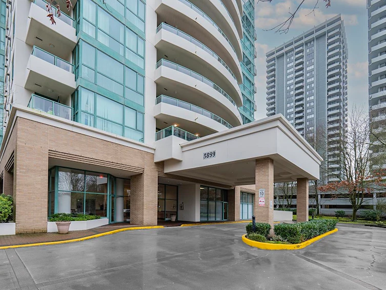 201-5899 Wilson Avenue, Burnaby, BC, V5H 4R9