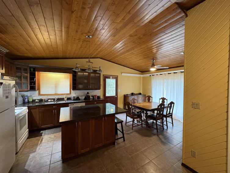 66176 Kawkawa Lake Road, Hope, BC, V0X 1L1 - 3