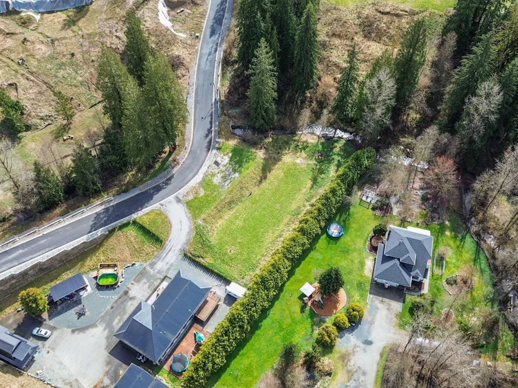 9479 Plateau Place, Mission, BC, V2V 0L7 - 5