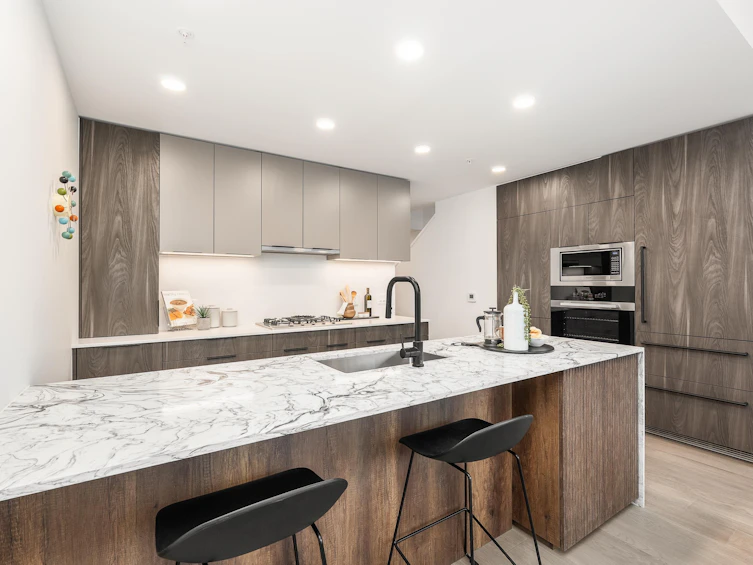 305-3590 W 39 Avenue, Vancouver, BC, V6B 3A4 - 9