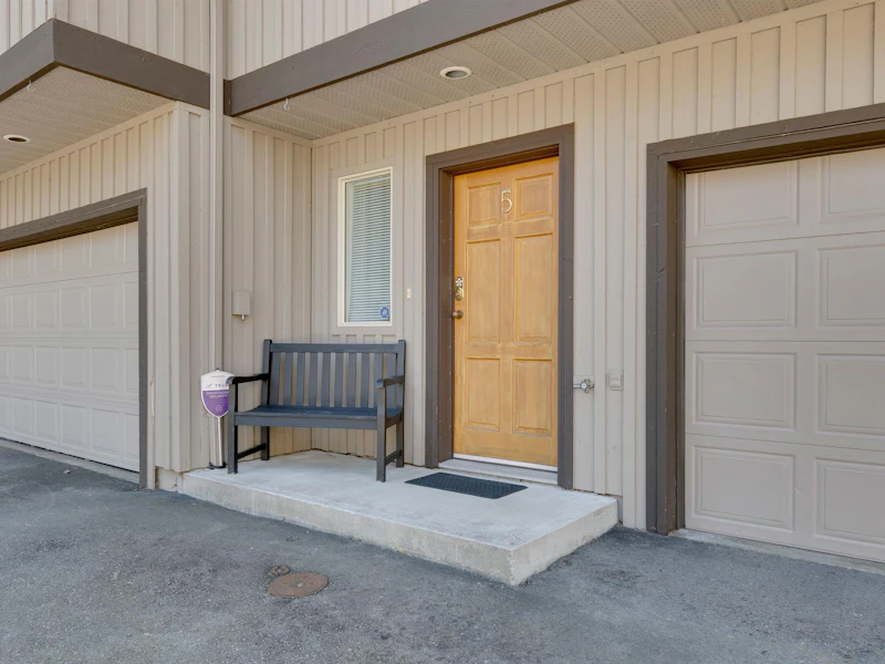 5 - 1158 Carmel Place, Squamish BC V0N 0A4