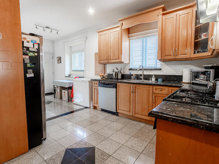 6641 Sperling Avenue, Burnaby, BC, V5E 2V3 - 9