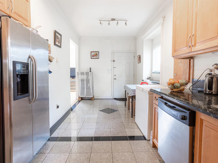 6641 Sperling Avenue, Burnaby, BC, V5E 2V3 - 8