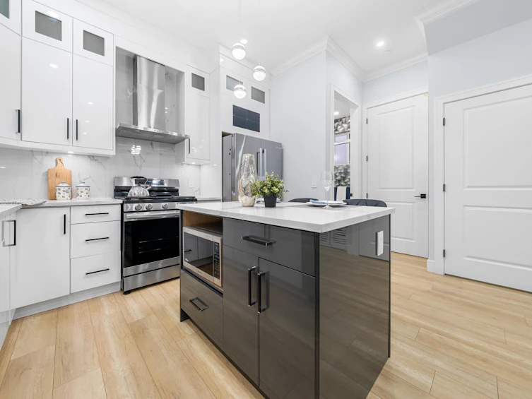 962 Renfrew Street, Vancouver, BC, V5K 4B8 - 16