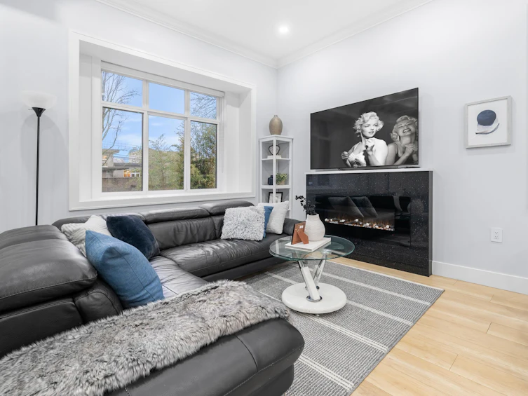 962 Renfrew Street, Vancouver, BC, V5K 4B8 - 4