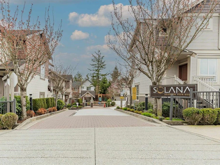 25-19560 68 Avenue, Surrey, BC, V4N 5Y5 - 2