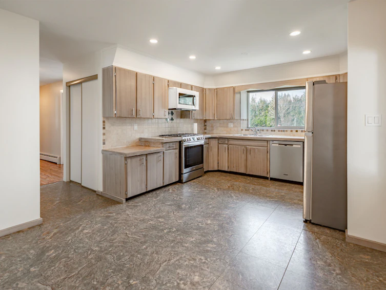 24114 56 Avenue, Langley, BC, V2Z 2N9 - 4