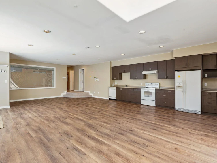 1368 W 58th Avenue, Vancouver, BC, V6P 1W2 - 24