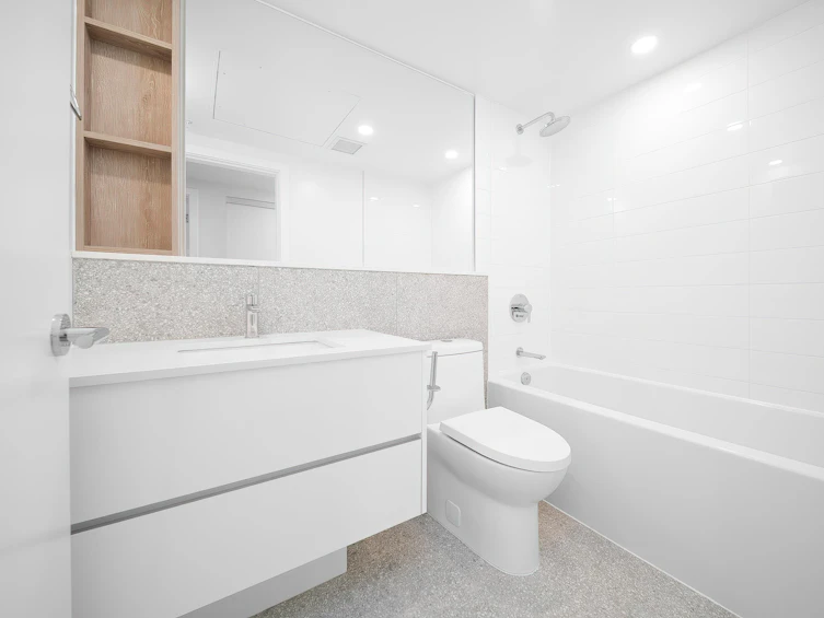 1705-10428 Whalley Boulevard, Surrey, BC, V3T 1W6 - 5
