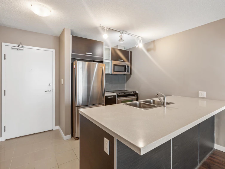 2702-9981 Whalley Boulevard, Surrey, BC, V3T 0G6 - 21