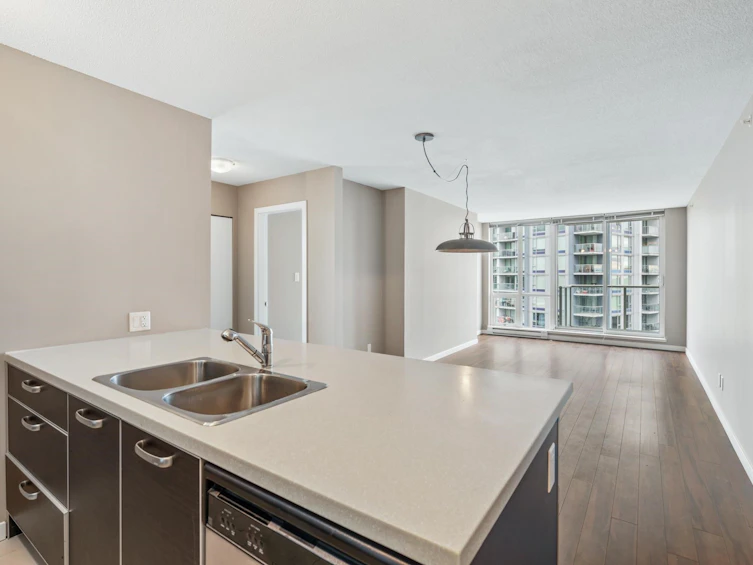 2702-9981 Whalley Boulevard, Surrey, BC, V3T 0G6 - 6