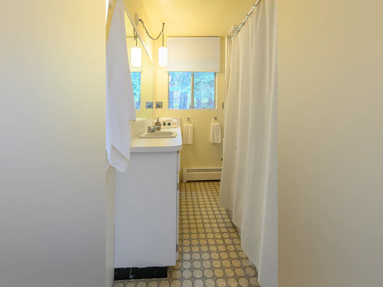 1361 Sturdies Bay Road, Galiano Island, BC, V0N 1P0 - 15