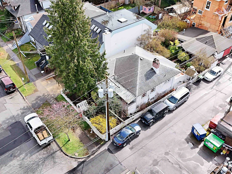 228 E 26th Avenue, Vancouver, BC, V5V 2H3