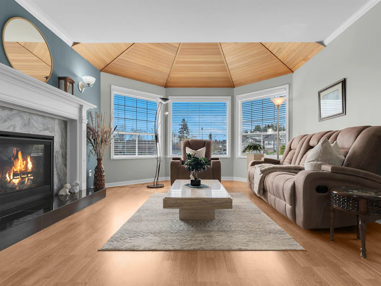 19103 Sundale Close, Surrey, BC, V3S 7M6 - 3