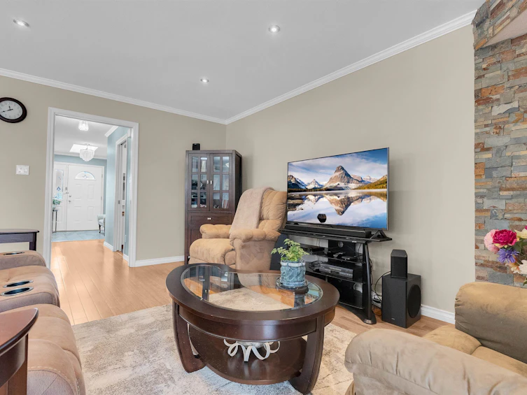 19103 Sundale Close, Surrey, BC, V3S 7M6 - 11
