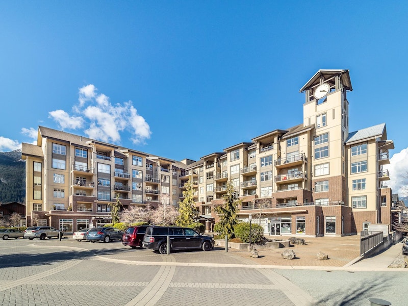 303 - 1211 Village Green Way, Squamish BC V8B 0R7